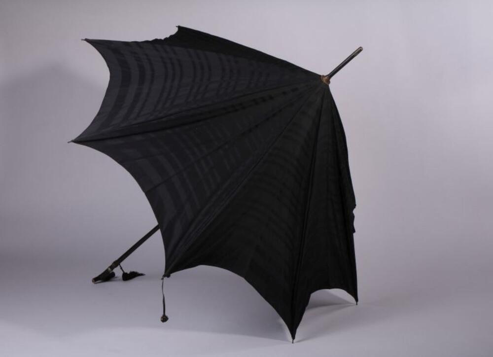 Parasol in zwart katoen met streepmotief