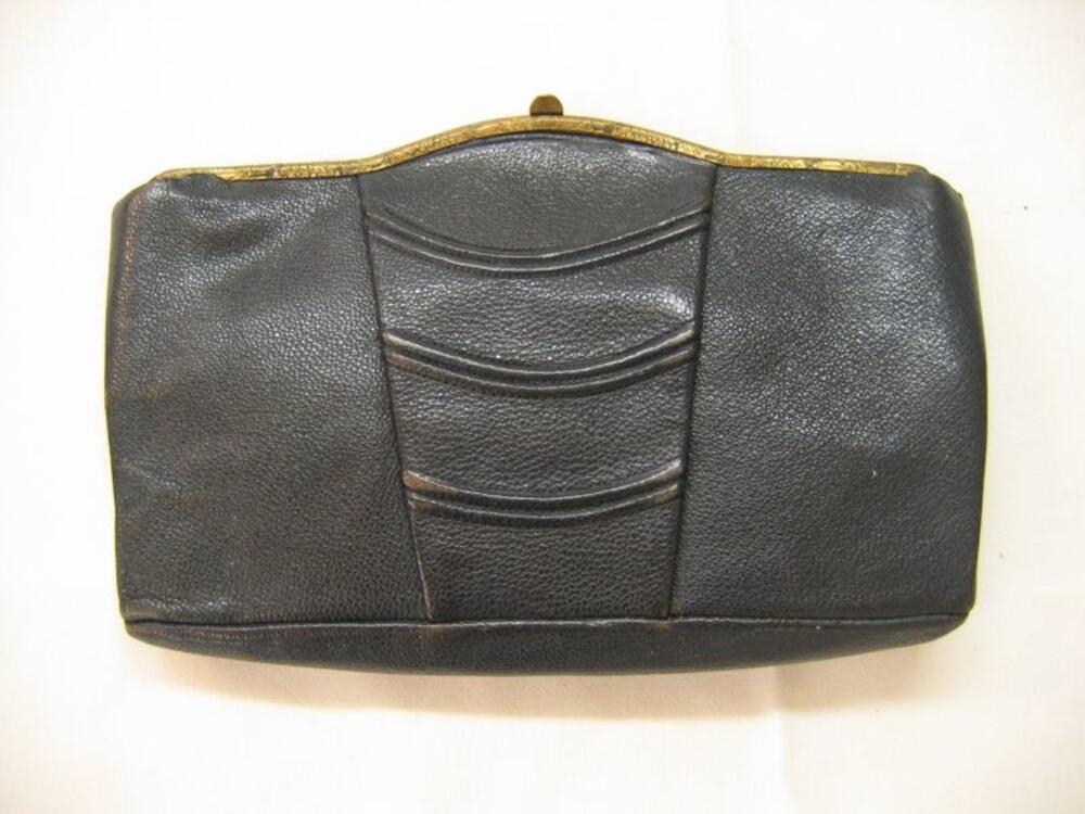 Handtas in donkerblauw leer
