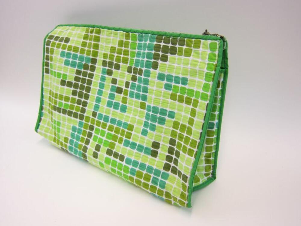 Grote, groene toilettas