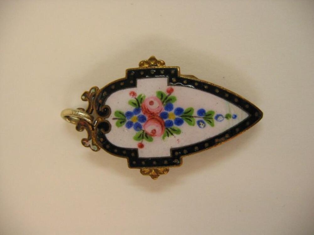 Hanger in metaal met geëmailleerde bloemversiering
