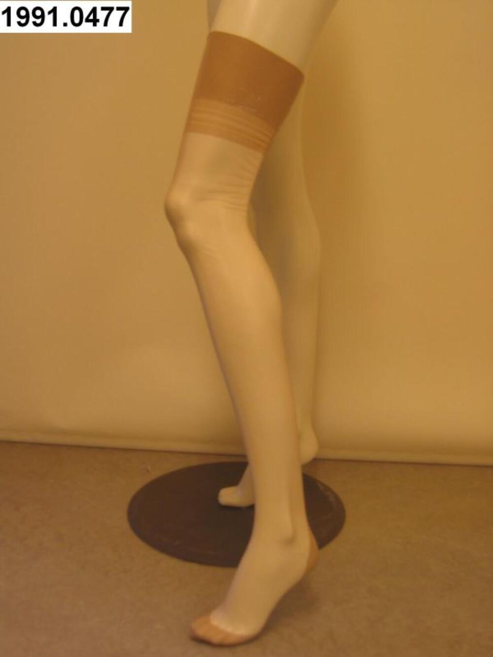 Kousen in beige nylon