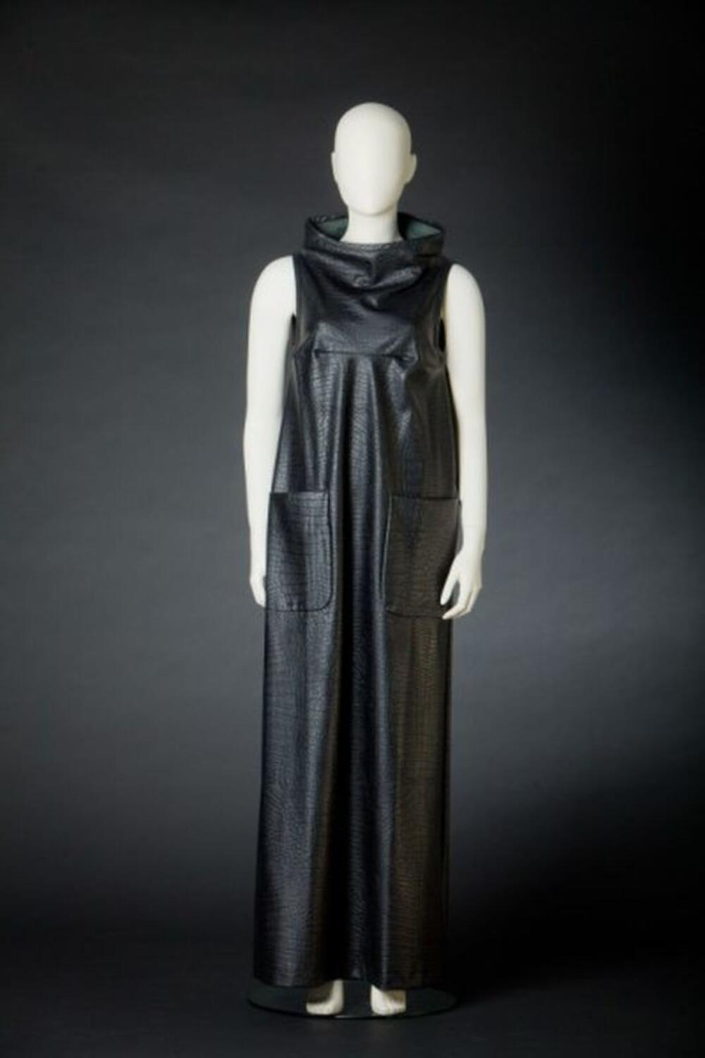 Zwarte kuitlange jurk in latex met crocoprint