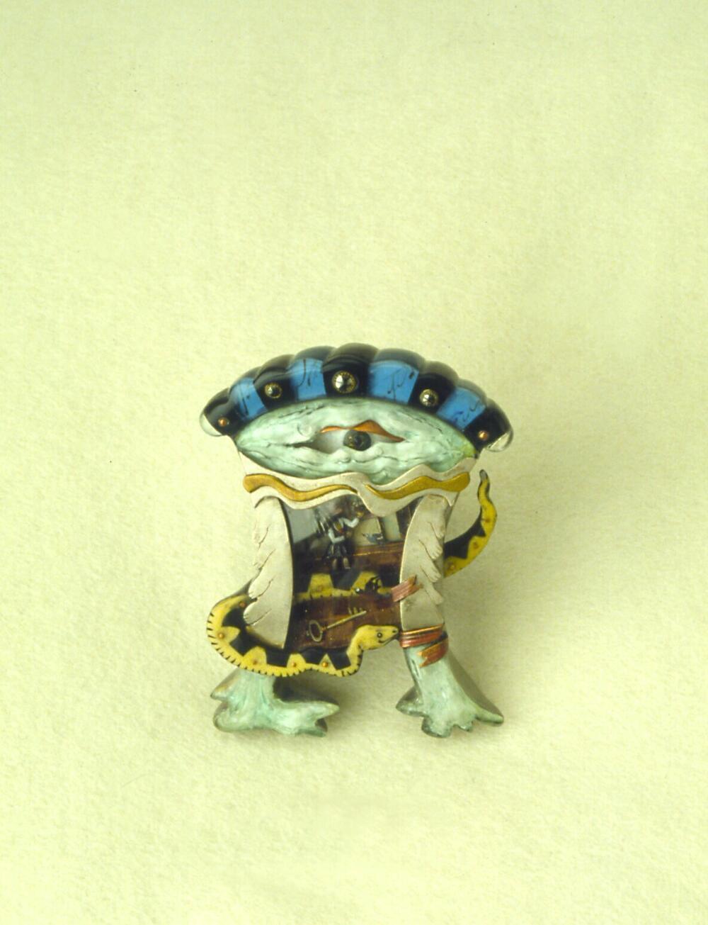 broche