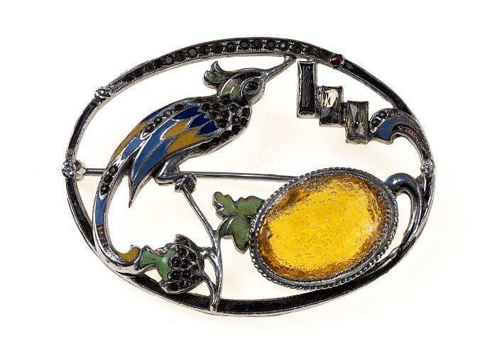 zilverkleurige metalen broche, vogel in ovaal, in cloisonée-techniek en ingelegd met gekleurde…