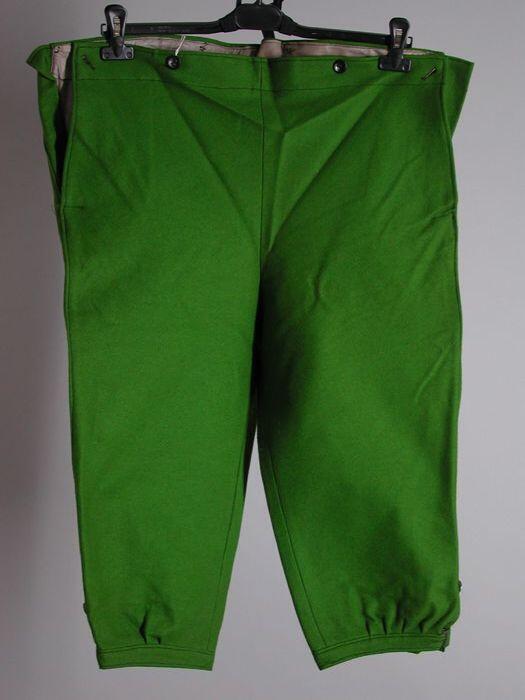 Groene wollen kuitbroek, voor historische optocht 1913