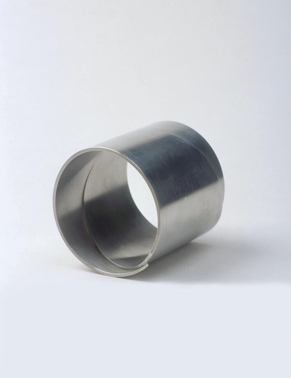 Armband [35]