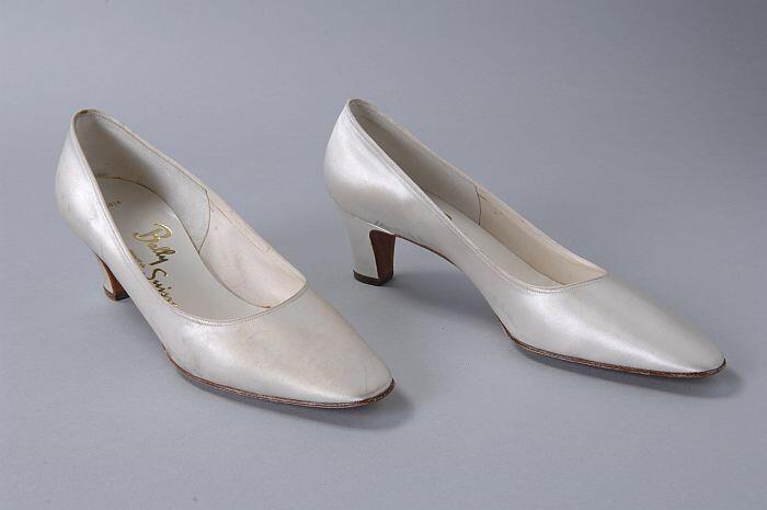 Witte zijde schoenen (1-2), maat 3,5