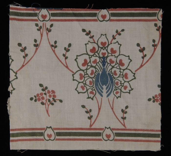 Stofstaal, katoen met dessin met pauw en takken in blauw, groen en roze, Kralingse…