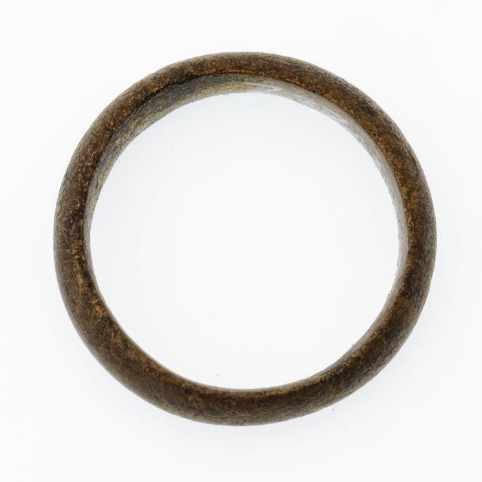 Bronzen ring zonder versiering