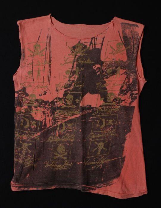 Zalmroze Red Pirate t-shirt