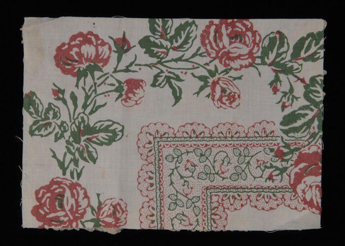 Stofstaal, katoen met rozen dessin in roze en groen, Kralingse katoenaatschappij, "2414"