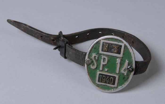 Armschild van de brandweer met "N3 / SP.14 / 1940"