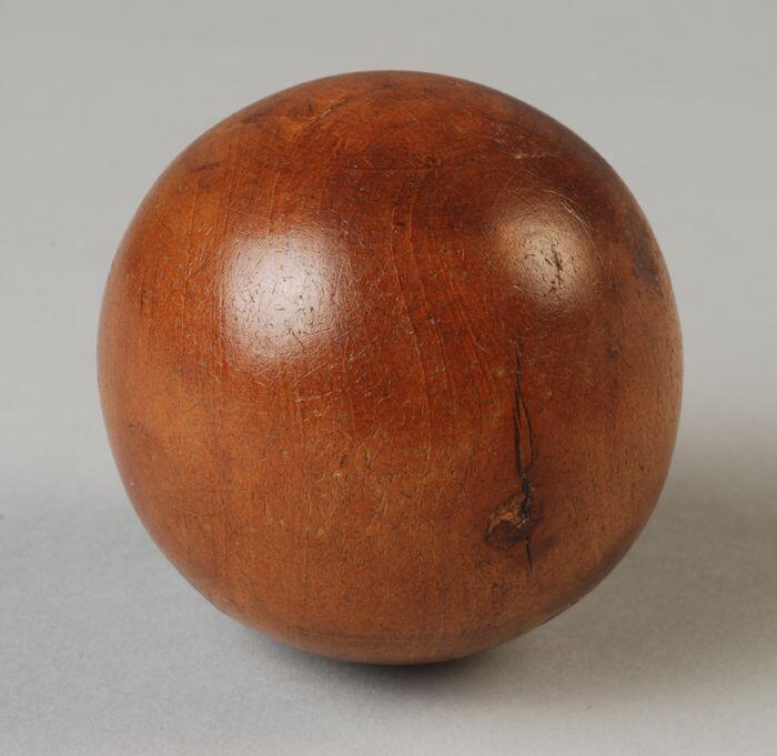 Bruine ronde maasbal