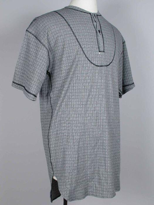 Nachthemd van zwart-wit tricot met reliëfpatroon, kort model met ronde hals en korte mouwen, "HOM"