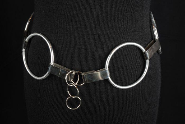 Ceintuur van metalen ringen