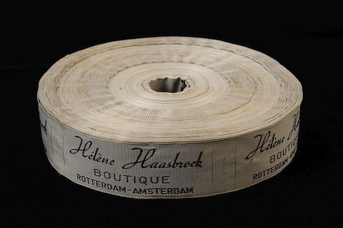 Rol textielnaametiketten "Hélène Haasbroek Boutique"