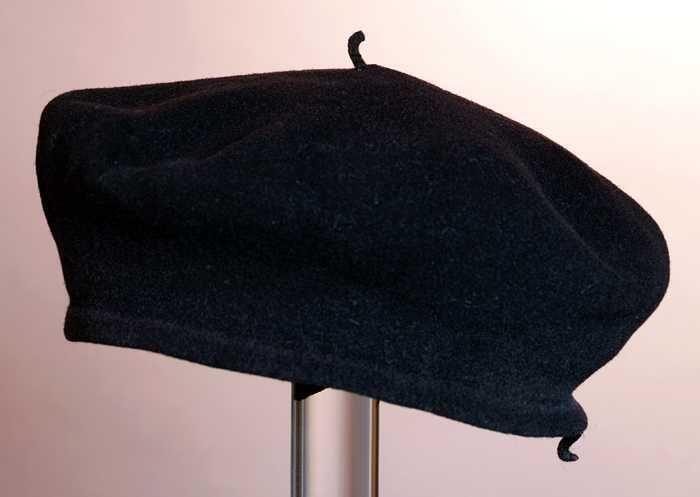Baret, alpinopet van zwart vilt