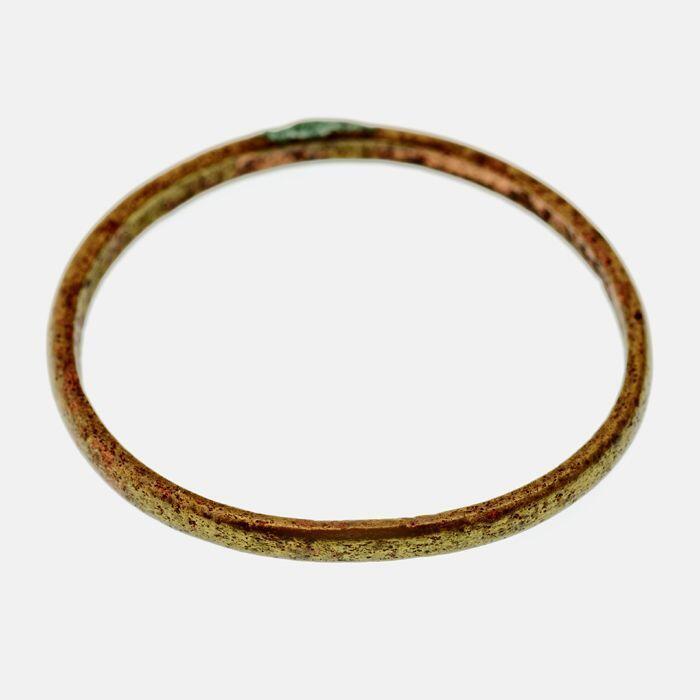 Dunne, koperen of bronzen ring, onversierd
