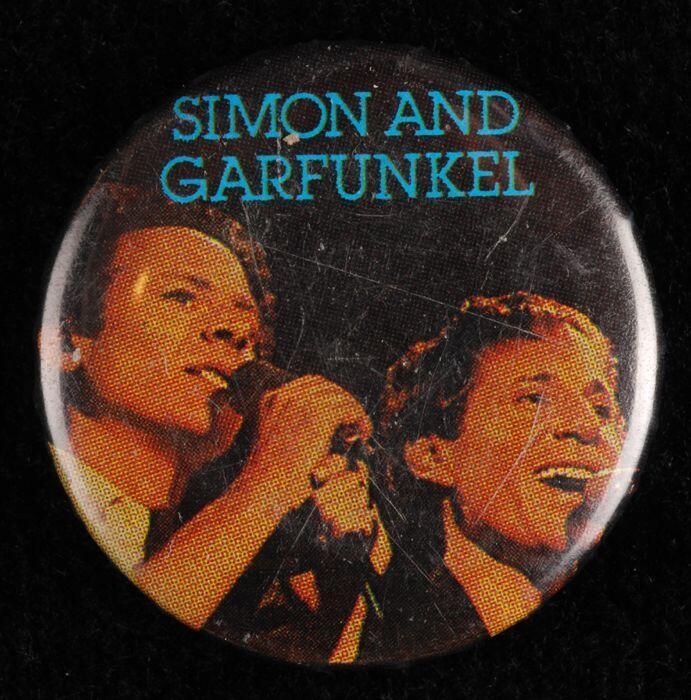 Button met "Simon and Garfunkel"