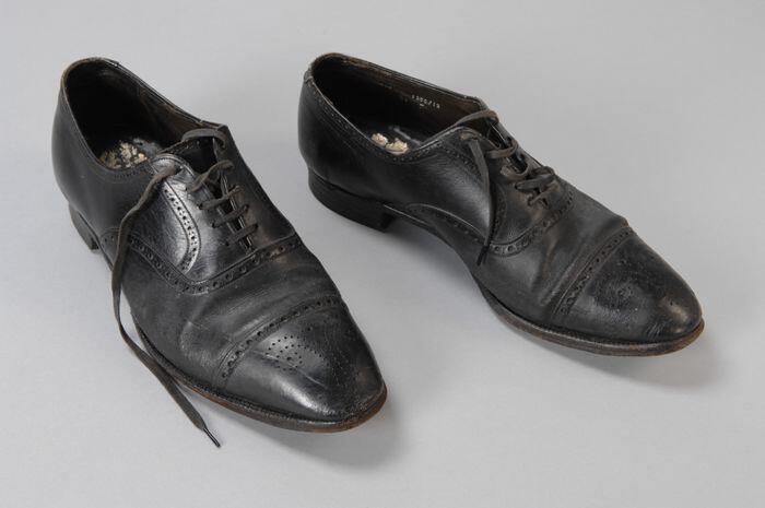 Paar zwarte brogues