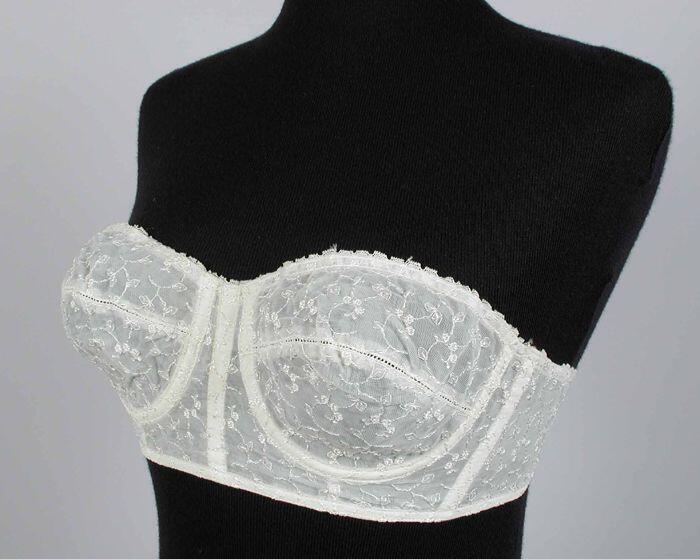 Ivoorwitte strapless bustehouder met geborduurd bloempatroontje, transparant met beugels, brede…