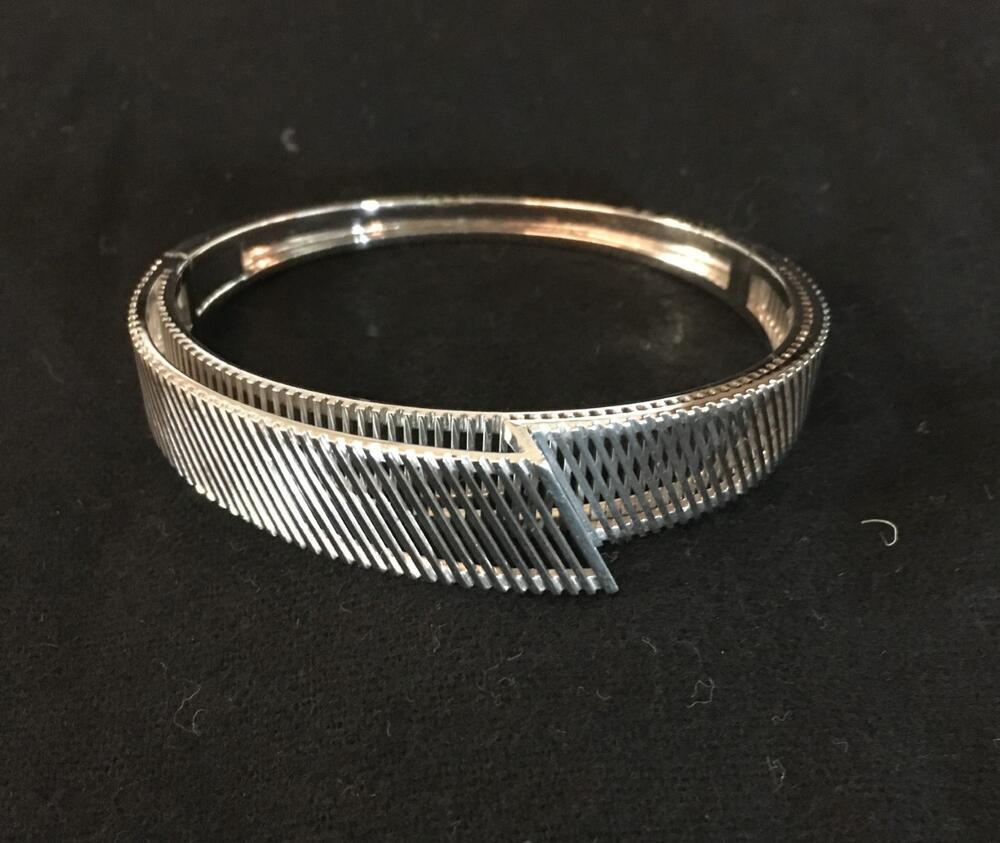 Armband met wit doosje