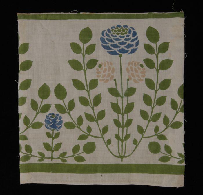 Stofstaal, katoen met dessin van bloemen in blauw, groen en roze, Kralingse katoenaatschappij "2143"