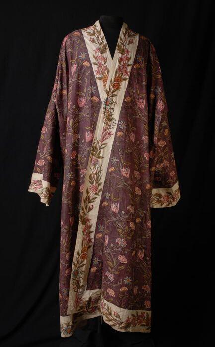 Aubergine / rode Japonse rok met bloemendessin in sitstechniek
