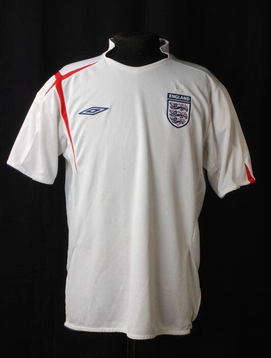 Wit voetbalshirt van het Engelse nationale elftal, merk Umbro, maat L