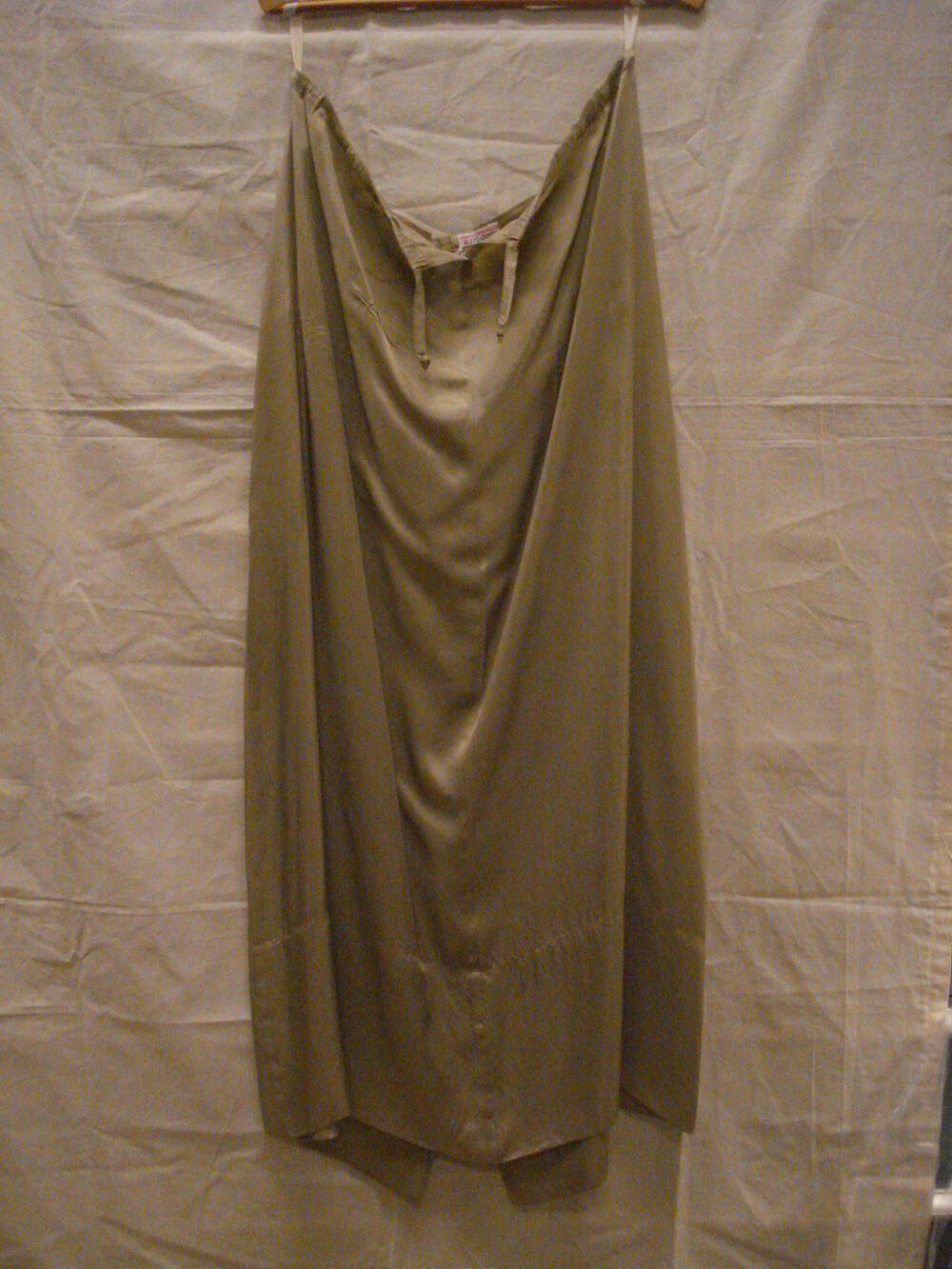 Rok, lang, recht model van grijsbeige rayon met zilverkleurige gloed
