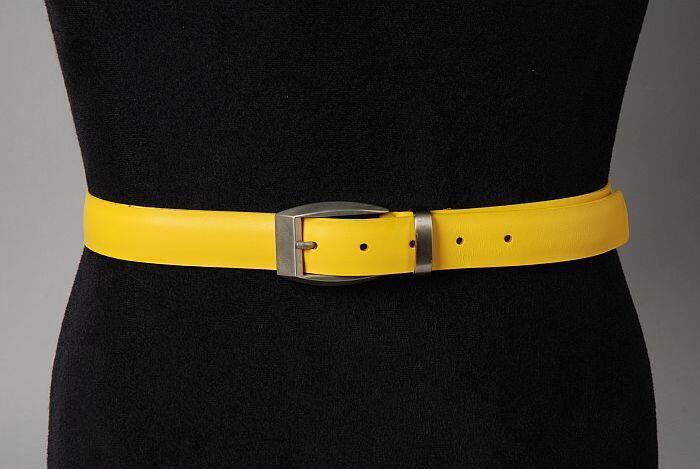 Gele leren riem