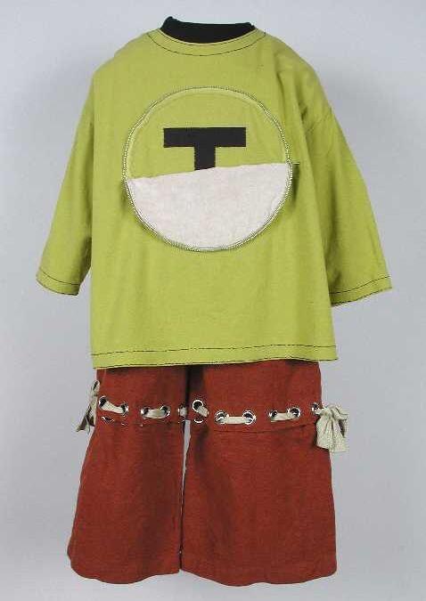 Kinder T-shirt van pistache groen katoen geappliqueerde cirkel met rits waarachter "T", ronde hals…