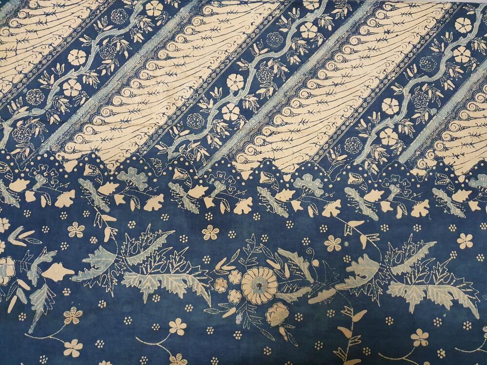 Sarong met ochtendkabaja en middagkabaja