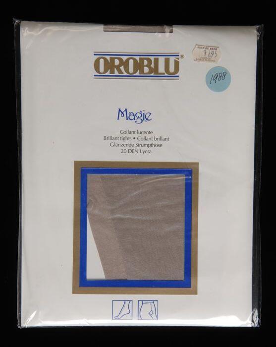 Panty van beige nylon in de originele verpakking, "OROBLU / magie"