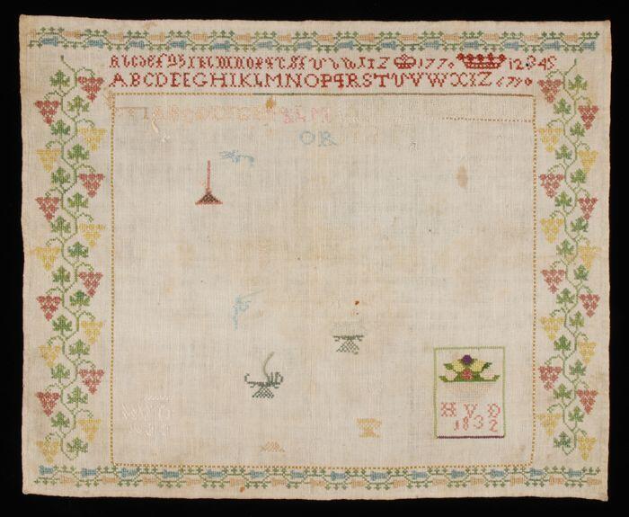 Onvoltooide merklap of letterlap gewerkt in gekleurd zijde op fijn geweven linnen gemerkt "HVD 1832"