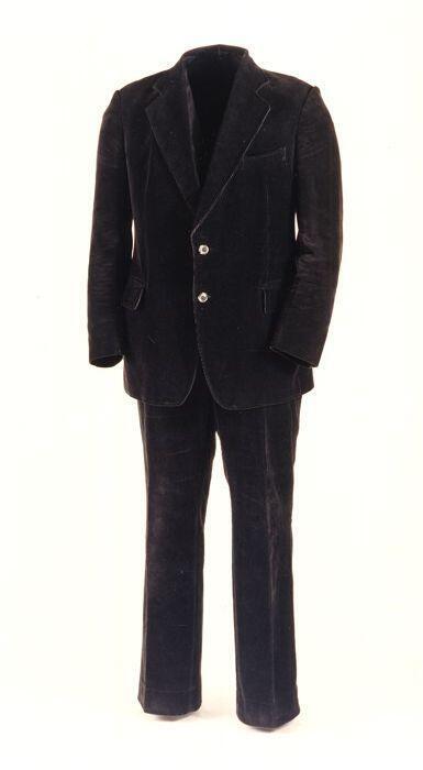 Herenkostuum bestaande uit zwarte corduroy broek en colbert, André van der Louw (1933-2005)