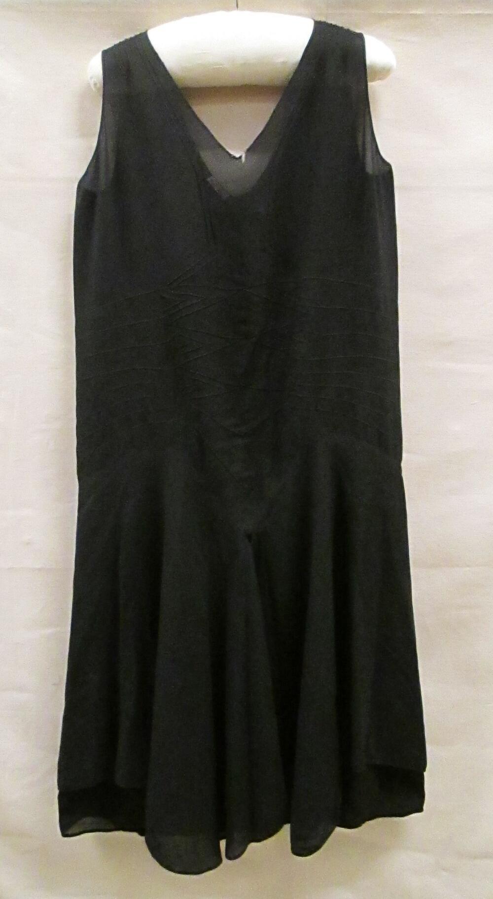 Avondjurk van zwarte crêpe de Chine, zogenaamde 'little black dress'