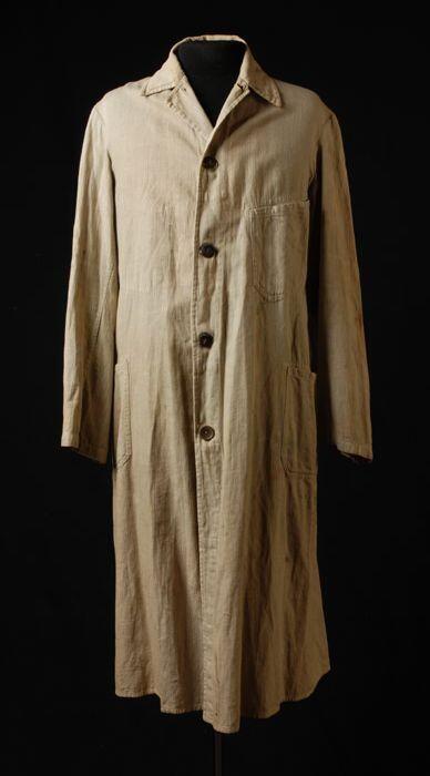 Beige stofjas of schildersjas