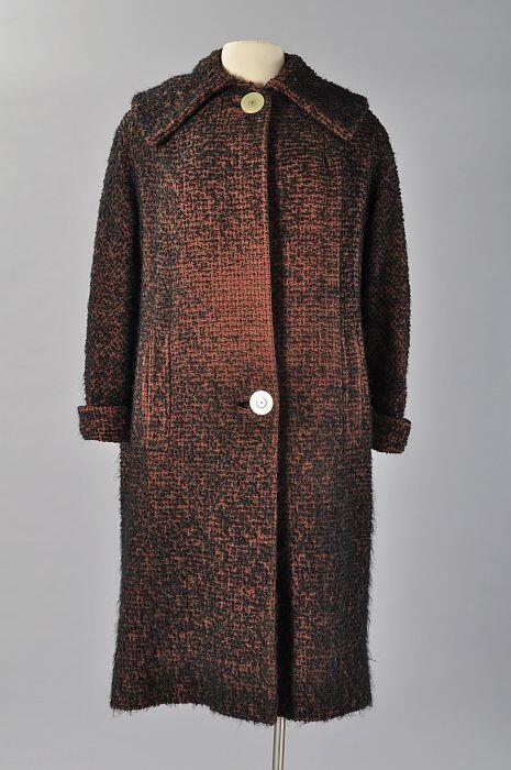 Steenrode damesmantel, taupe en zwart wollen bouclé garen, ruim vallend model, brede kraag