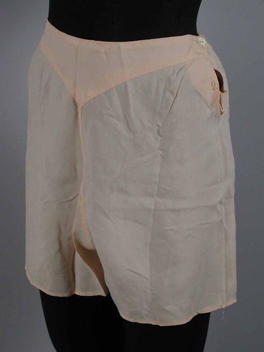 Directoire of onderbroek van roze kunstzijde