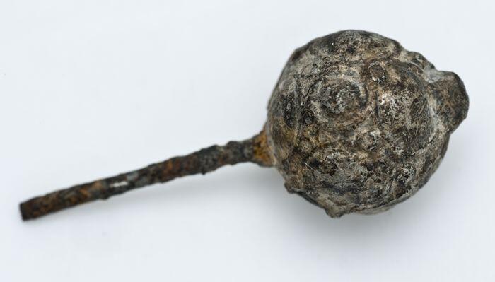 Metalen sierspeld, speld met bolle kop