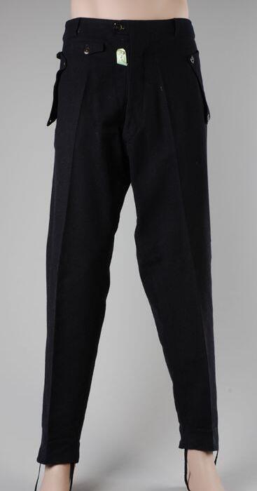 Uniformbroek, pantalon van donkerblauwe wolmet knoopgulp en elastiek voor onder de voeten,…