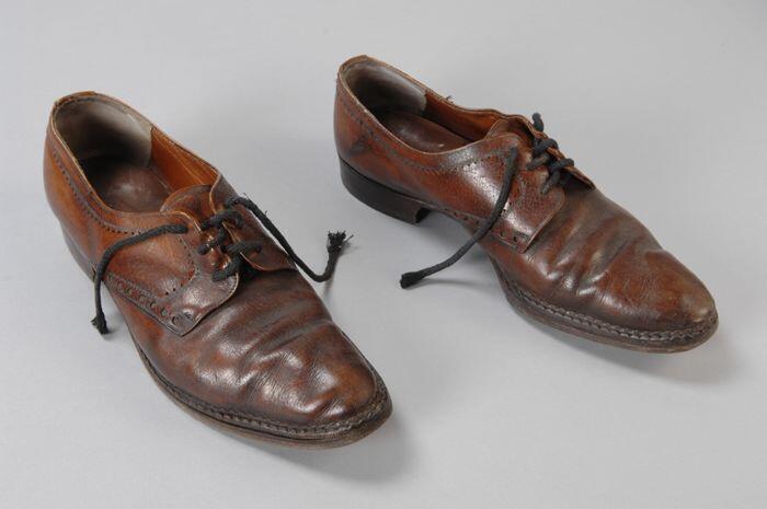 Paar bruine veterschoenen