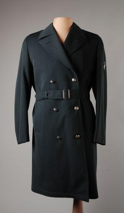 Uniformjas, knielange winterjas van antracietkleurige wol