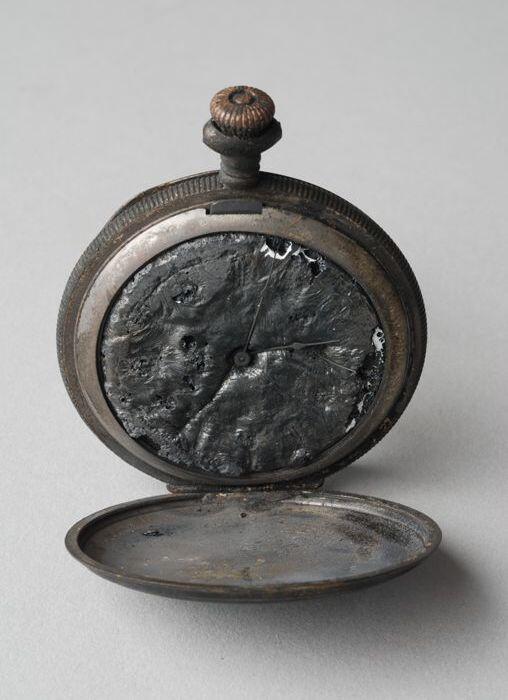 Zakhorloge (Standard Watch Company, New York), verbrand in brandkast op 14 mei 1940