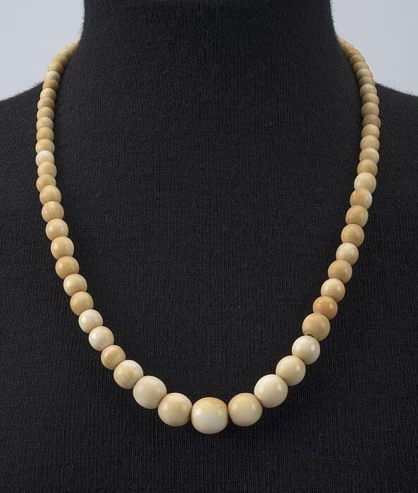 Ivoren kralenketting