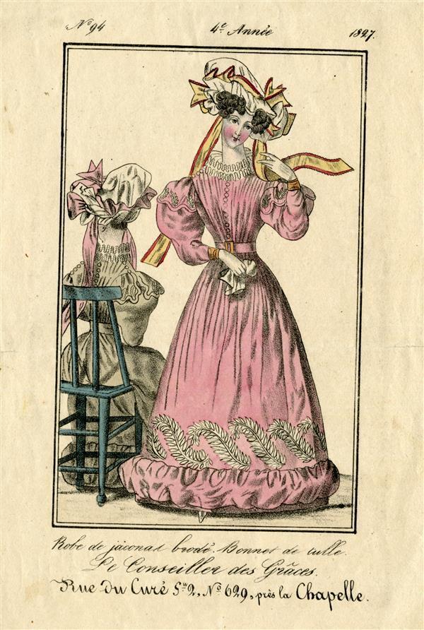 Le Conseiller des Grâces, Robe de jaconat brodé. Bonnet de tulle.