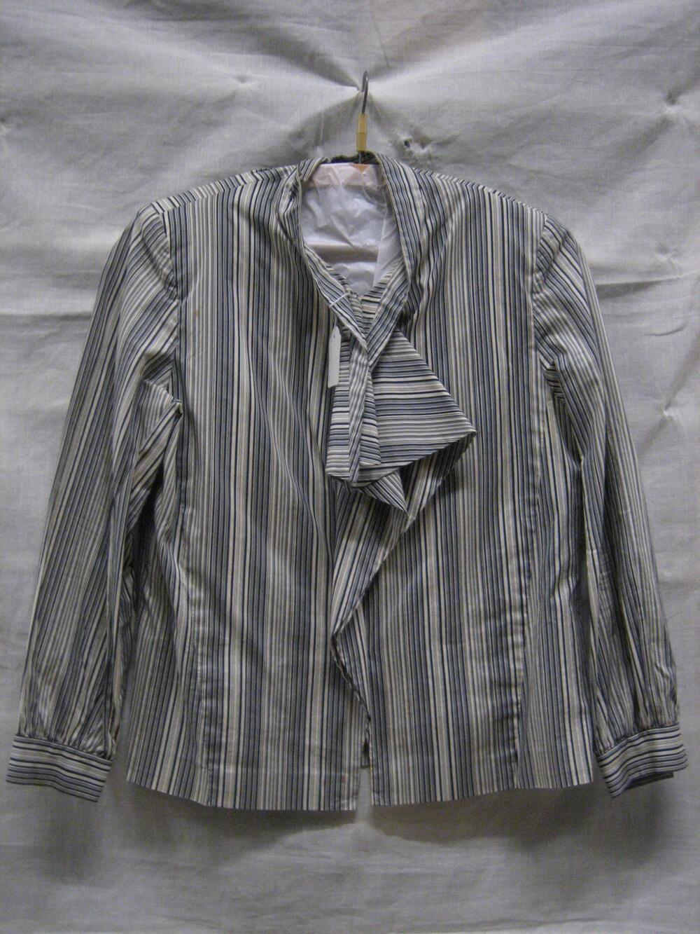 Blouse van gemengde katoen of viscose, bedrukt met verticale strepen in groen, beige en donkerblauw