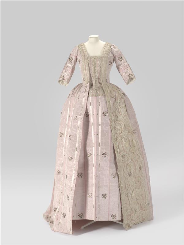 Robe à la française