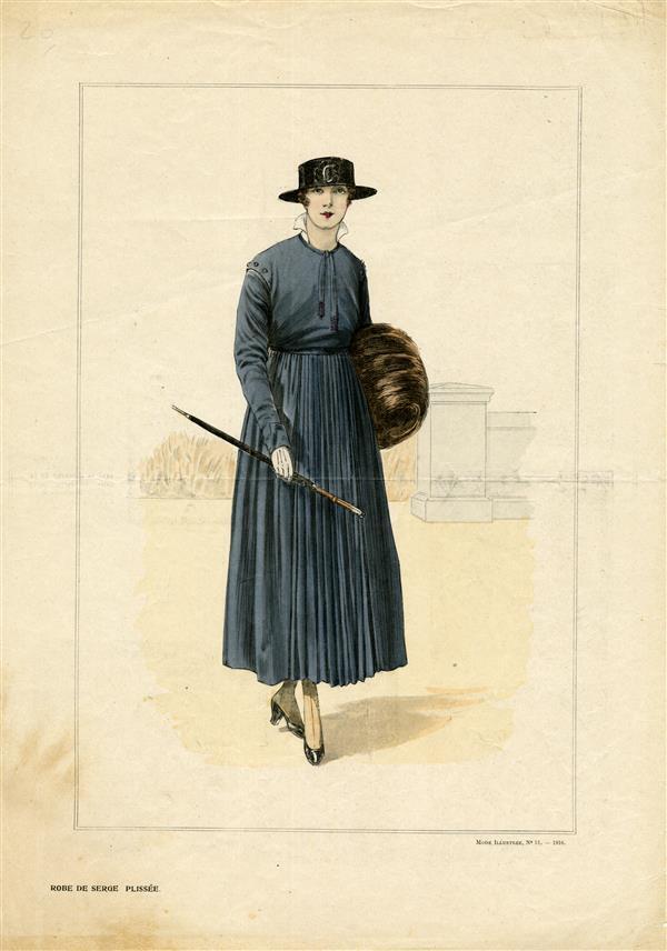 Robe de serge plissée